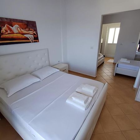 Hotel Sherifi Saranda Extérieur photo