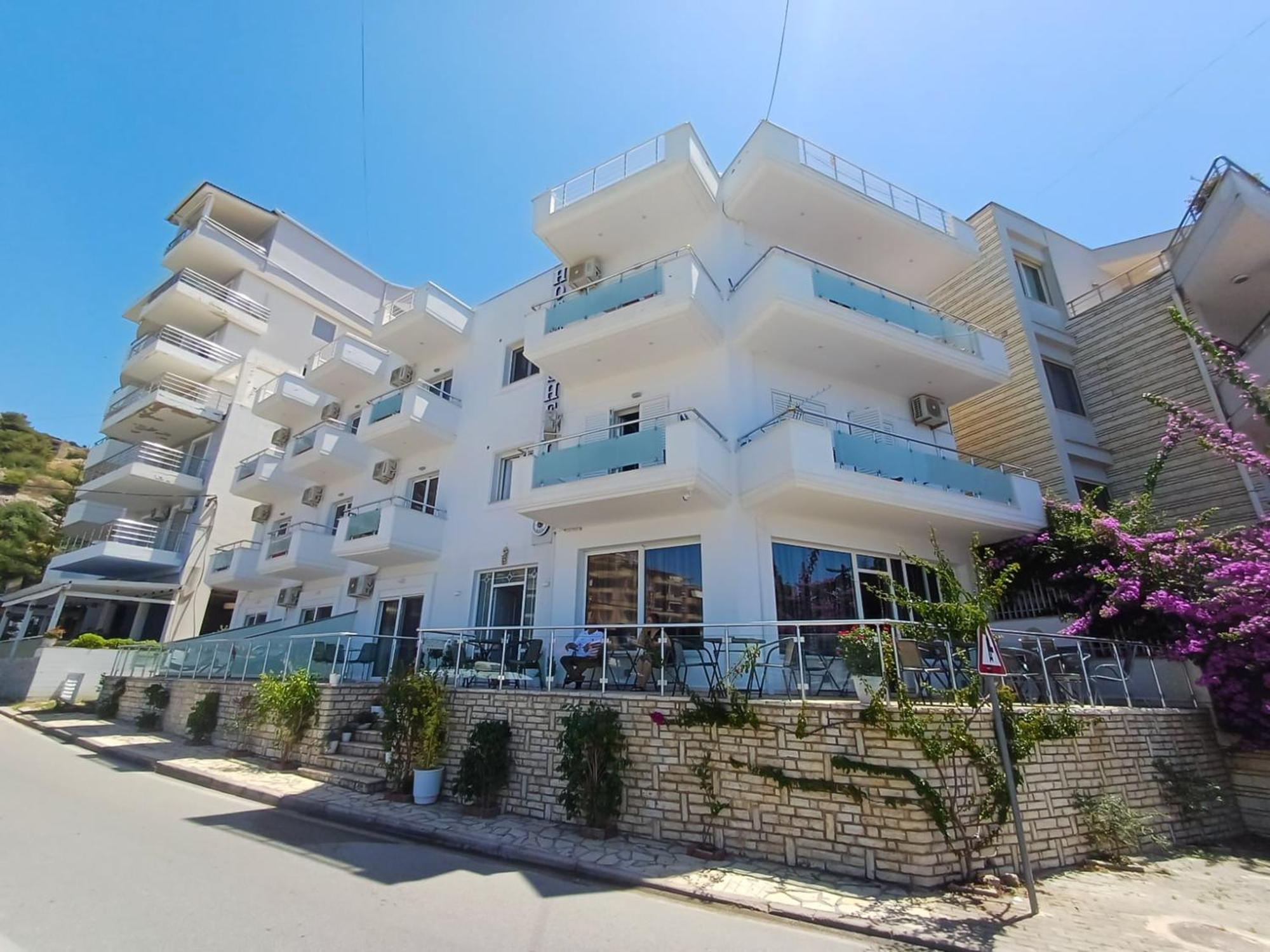 Hotel Sherifi Saranda Extérieur photo
