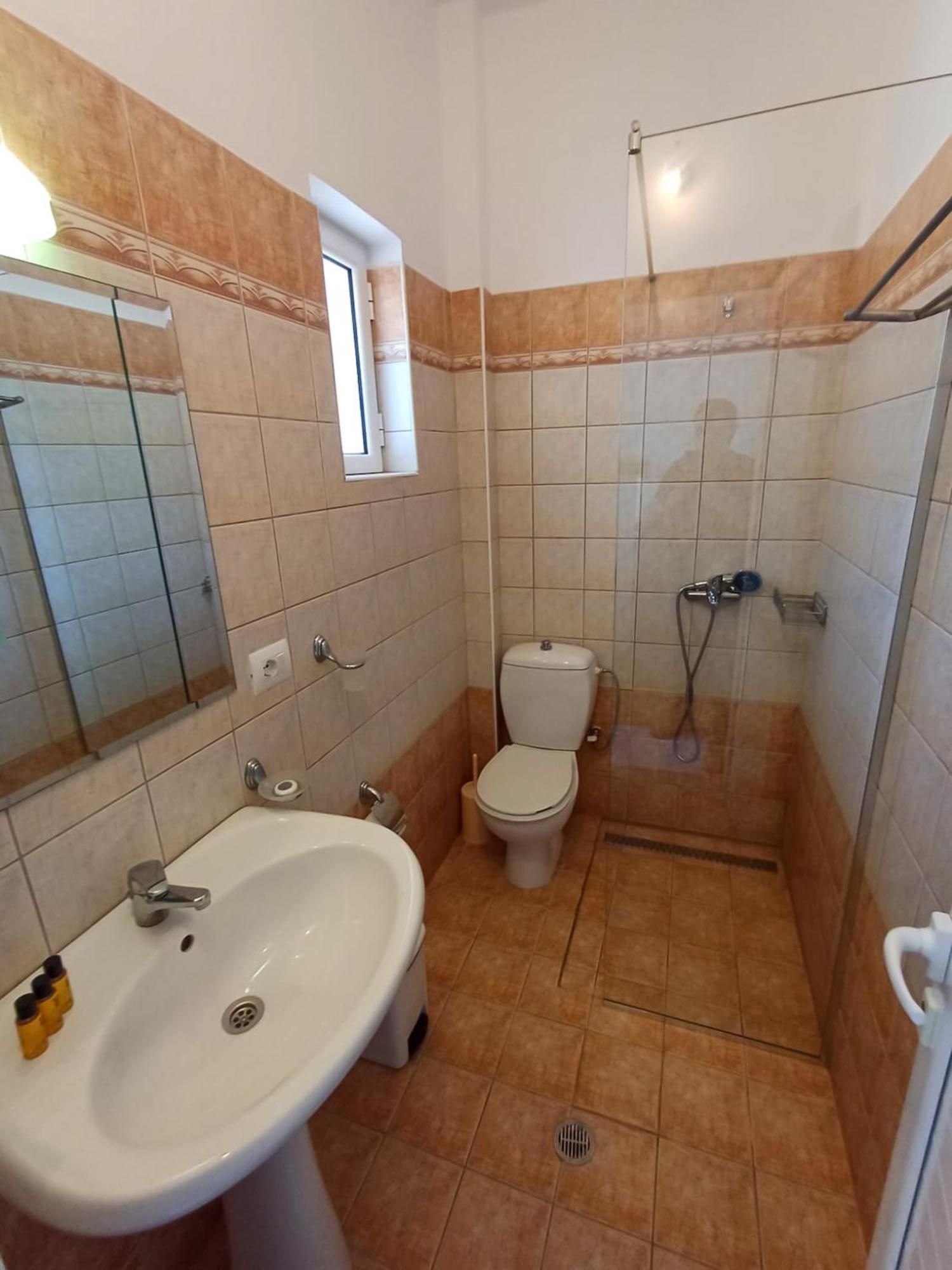 Hotel Sherifi Saranda Extérieur photo