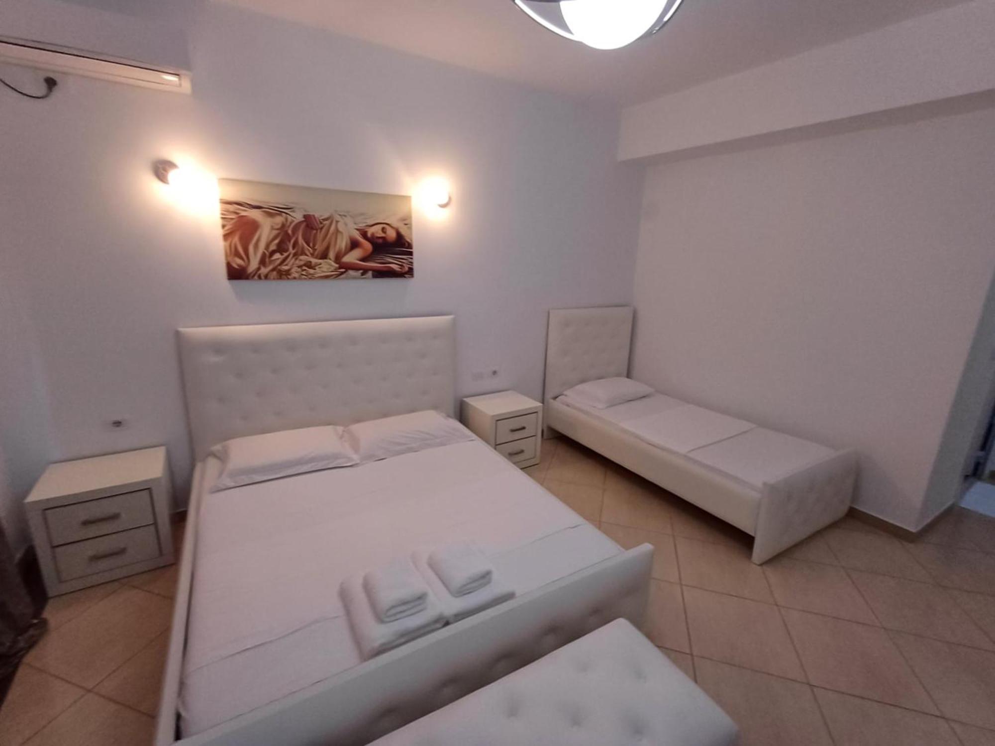 Hotel Sherifi Saranda Extérieur photo